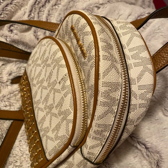 MK backpack purse (small style bag) - Picture 4 of 7